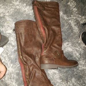 Brown boots